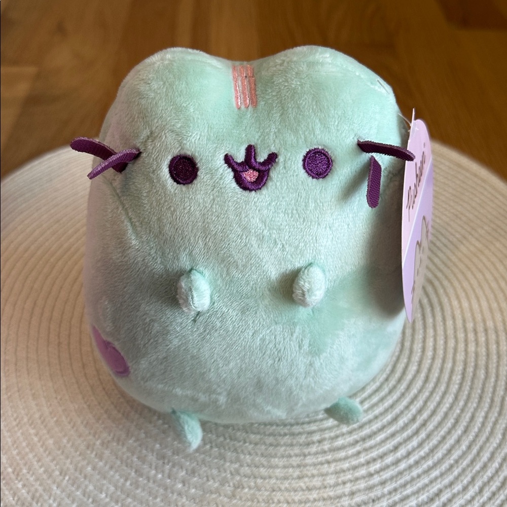 Pusheen Cat Plush Set - Picture 2 of 9